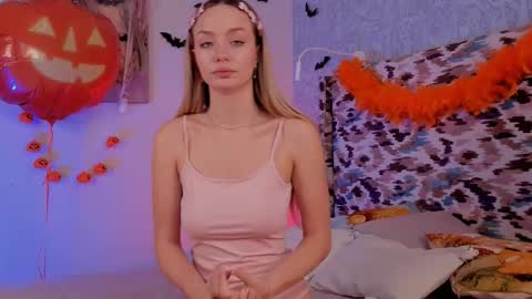 Snapshot of sentodasha chatting on 11-06-25, 04:13 sentodasha online show from 11-06-25, 04:13