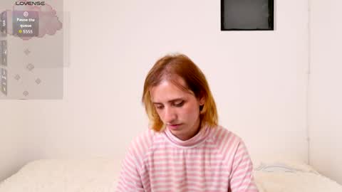 Snapshot of seraphine_star chatting on 05-15-26, 11:01 Seraphine star online show from 05-15-26, 11:01