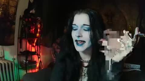 Seraphin Munster online show from 11-05-25, 06:08