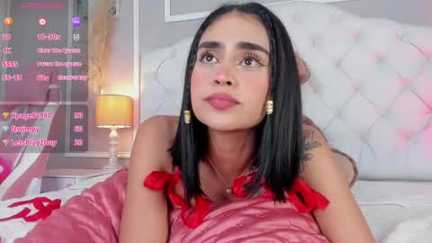 Snapshot of serena_jeyns chatting on 01-04-25, 05:16 SERE online show from 01-04-25, 05:16