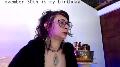 Serena Xyz online show from 11-26-25, 06:53