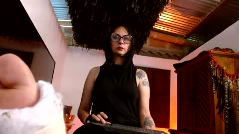 Serena Xyz online show from 04-19-26, 06:10