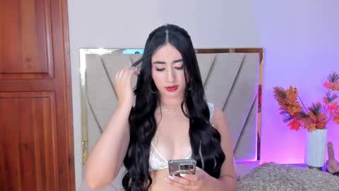 serenaaveline online show from 11-12-25, 09:47