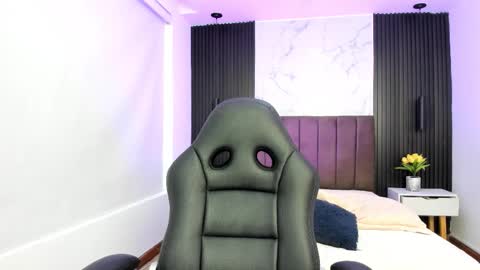 Serene online show from 10-17-25, 12:52