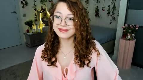 Ophelia online show from 04-26-26, 07:22