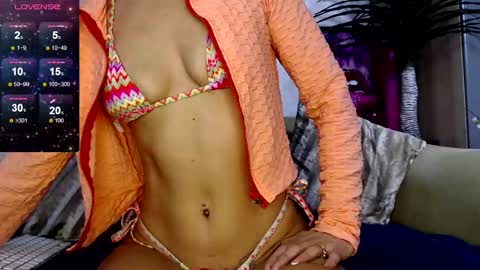 Snapshot of serenexxmilf chatting on 02-21-25, 07:23 serenexx your MILF online show from 02-21-25, 07:23