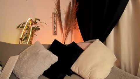 Snapshot of serenity_day chatting on 01-12-26, 12:49 Serenity online show from 01-12-26, 12:49