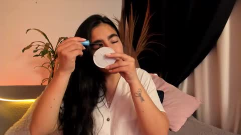 Snapshot of serenity_day chatting on 02-05-26, 01:32 Serenity online show from 02-05-26, 01:32