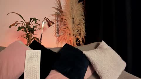 Snapshot of serenity_day chatting on 02-24-26, 12:08 Serenity online show from 02-24-26, 12:08