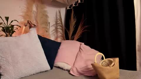 Snapshot of serenity_day chatting on 03-06-26, 11:45 Serenity online show from 03-06-26, 11:45