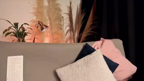 Snapshot of serenity_day chatting on 03-12-26, 12:17 Serenity online show from 03-12-26, 12:17