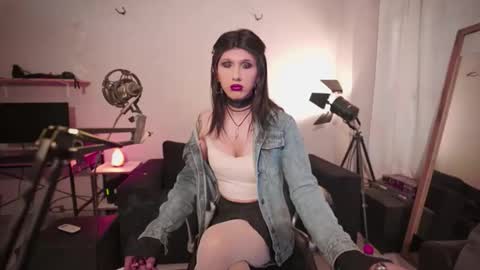 Natiiii online show from 12-22-25, 04:20