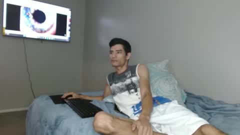 Snapshot of sermedina882454 chatting on 09-29-25, 06:13 sermedina882454 online show from 09-29-25, 06:13