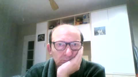 Snapshot of serrano49 chatting on 01-06-25, 03:31 serrano49 online show from 01-06-25, 03:31