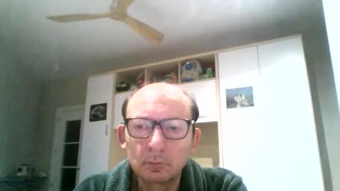 Snapshot of serrano49 chatting on 09-09-25, 01:38 serrano49 online show from 09-09-25, 01:38
