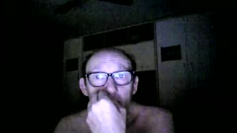 Snapshot of serrano49 chatting on 11-19-25, 01:27 serrano49 online show from 11-19-25, 01:27