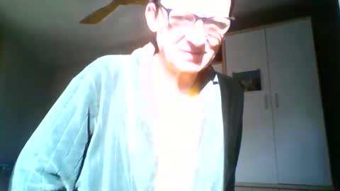 Snapshot of serrano49 chatting on 11-25-25, 10:15 serrano49 online show from 11-25-25, 10:15