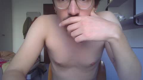 Snapshot of servandomier chatting on 12-06-24, 08:37 mier online show from 12-06-24, 08:37