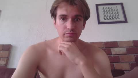 Snapshot of servandomier chatting on 09-13-25, 05:57 mier online show from 09-13-25, 05:57