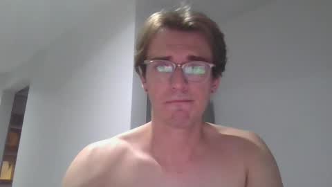 Snapshot of servandomier chatting on 10-22-25, 04:24 mier online show from 10-22-25, 04:24