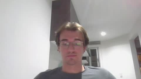 Snapshot of servandomier chatting on 10-27-25, 05:22 mier online show from 10-27-25, 05:22