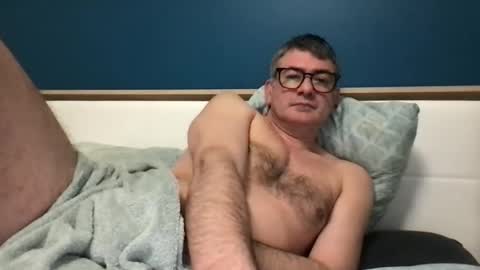 sesamechris92 online show from 02-12-26, 07:03