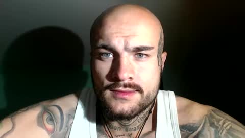 Snapshot of sevendragons1 chatting on 10-28-25, 11:18 SevenDragons online show from 10-28-25, 11:18