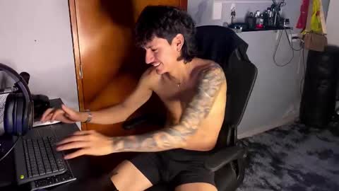 sex_love_sweat online show from 01-07-26, 12:13