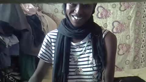 Snapshot of sexcarlly chatting on 10-17-25, 05:21 sexcarlly online show from 10-17-25, 05:21