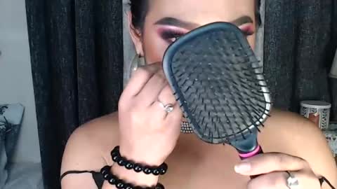 sexdrivezebbianax online show from 06-11-26, 09:02
