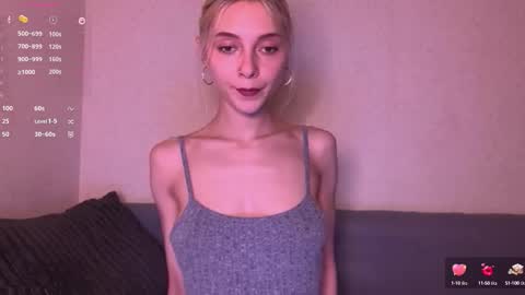 Snapshot of sexdrugg666 chatting on 09-29-25, 05:40 Dina online show from 09-29-25, 05:40