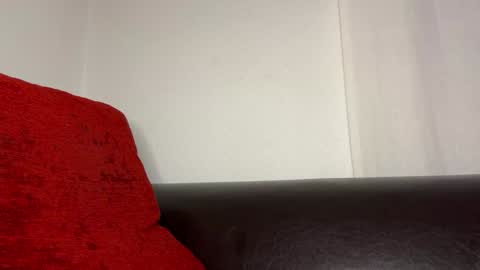 Snapshot of sexfriendch chatting on 01-03-25, 02:54 Lucenzo  online show from 01-03-25, 02:54