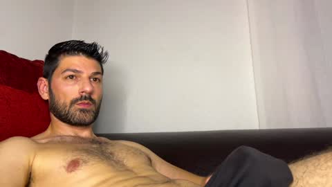 Snapshot of sexfriendch chatting on 01-08-25, 06:52 Lucenzo  online show from 01-08-25, 06:52