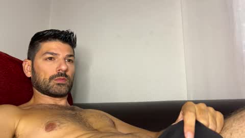 Snapshot of sexfriendch chatting on 09-12-25, 08:14 Lucenzo  online show from 09-12-25, 08:14