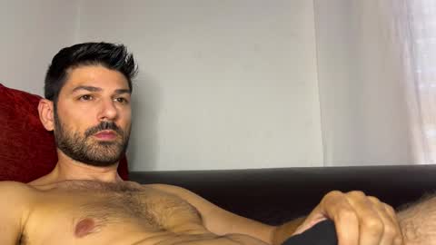 Snapshot of sexfriendch chatting on 09-30-25, 10:20 Lucenzo  online show from 09-30-25, 10:20