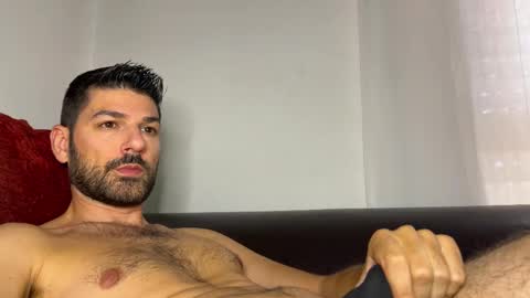 Snapshot of sexfriendch chatting on 10-15-25, 09:20 Lucenzo  online show from 10-15-25, 09:20