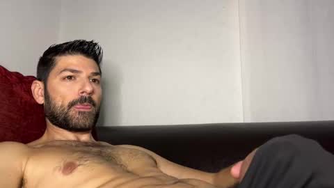 Snapshot of sexfriendch chatting on 10-24-25, 02:41 Lucenzo  online show from 10-24-25, 02:41