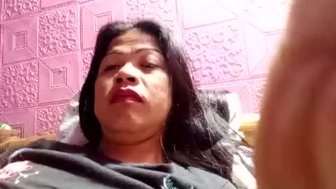 Snapshot of sexgoddesses4u chatting on 12-19-24, 02:45 Ems online show from 12-19-24, 02:45