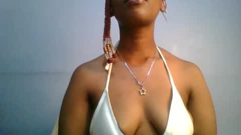 Snapshot of sexie_curvie chatting on 02-16-25, 02:21 Maggie online show from 02-16-25, 02:21