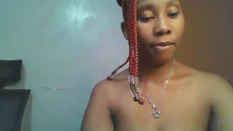 Snapshot of sexie_curvie chatting on 02-20-25, 10:37 Maggie online show from 02-20-25, 10:37