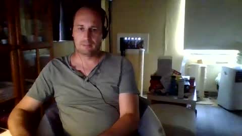 Snapshot of sexlobo1 chatting on 06-27-26, 04:01 Sexlobo online show from 06-27-26, 04:01