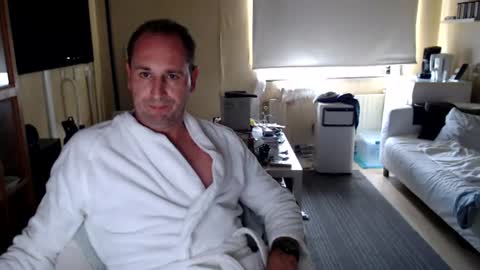 Snapshot of sexlobo1 chatting on 07-12-26, 12:40 Sexlobo online show from 07-12-26, 12:40