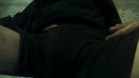 Snapshot of sexmanhot25 chatting on 10-03-25, 06:10 sexmanhot25 online show from 10-03-25, 06:10