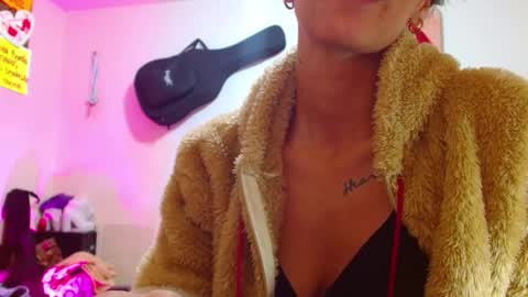 Snapshot of sexmilkdirty chatting on 01-04-25, 03:29 sexmilkdirty online show from 01-04-25, 03:29