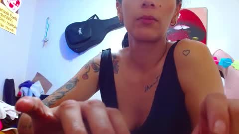 Snapshot of sexmilkdirty chatting on 02-23-25, 04:50 sexmilkdirty online show from 02-23-25, 04:50