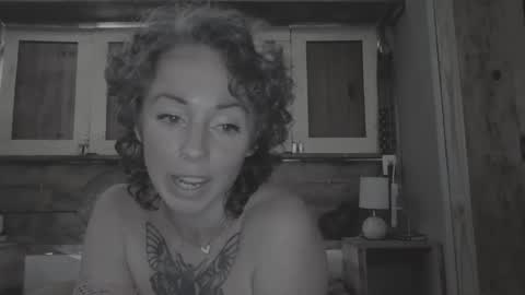 Trixy Rose online show from 01-05-25, 07:28