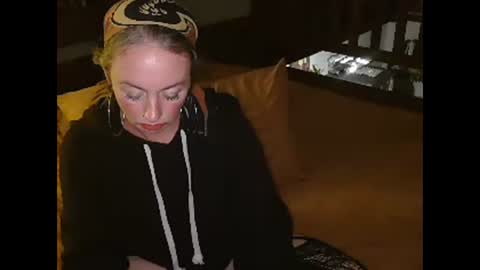 Trixy Rose online show from 02-11-26, 02:49