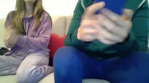 sexopareja332023 online show from 02-09-25, 11:47