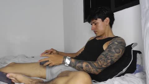 Snapshot of sexoyrock chatting on 03-19-26, 11:42 ROCKERO online show from 03-19-26, 11:42