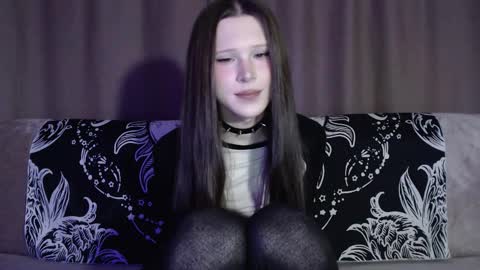 Nextdoor Princess online show from 11-23-25, 04:34